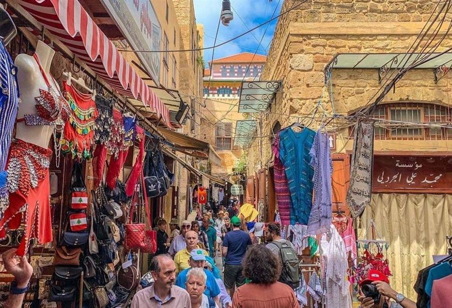 سرقة "كبيرة" تقوم بها "متنزهة" في الأسواق!