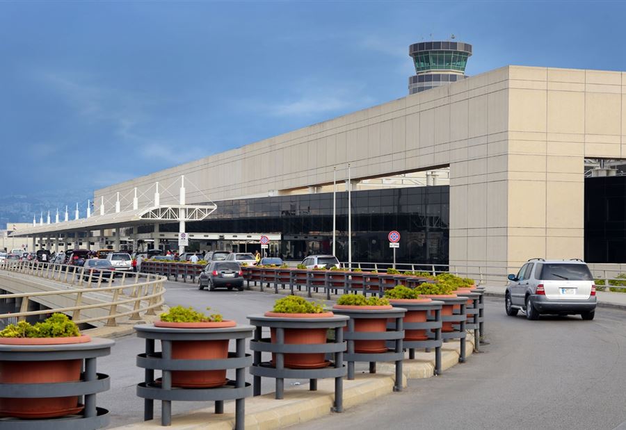 طائرة مساعدات رومانية تحط في بيروت طائرة مساعدات رومانية تحط في بيروت