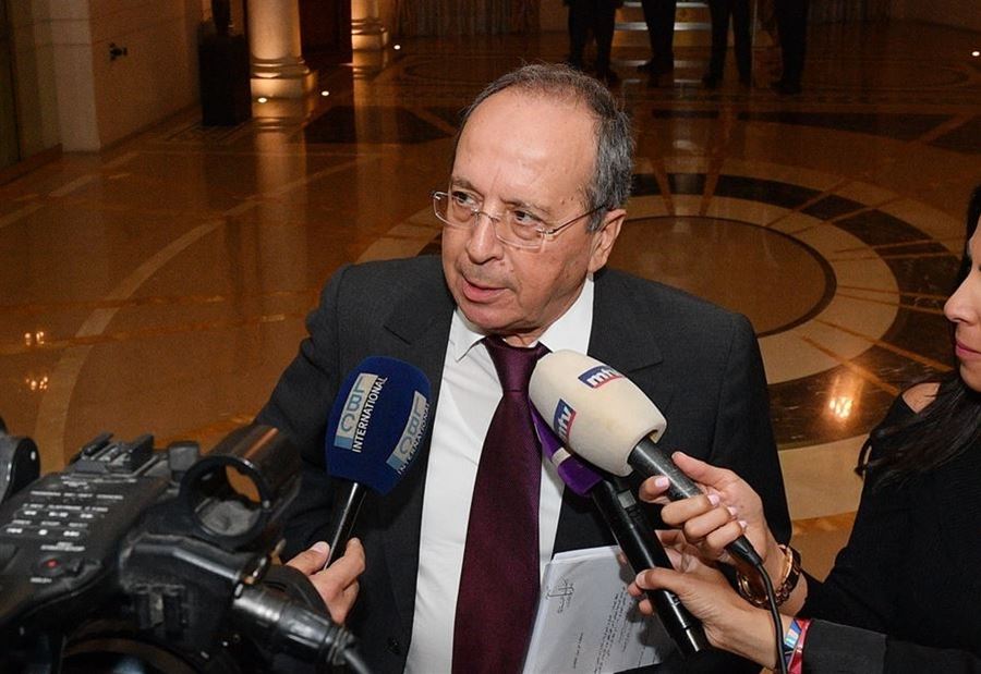 السيّد: البلد ينهار فوق رؤوس الناس... عيب!
