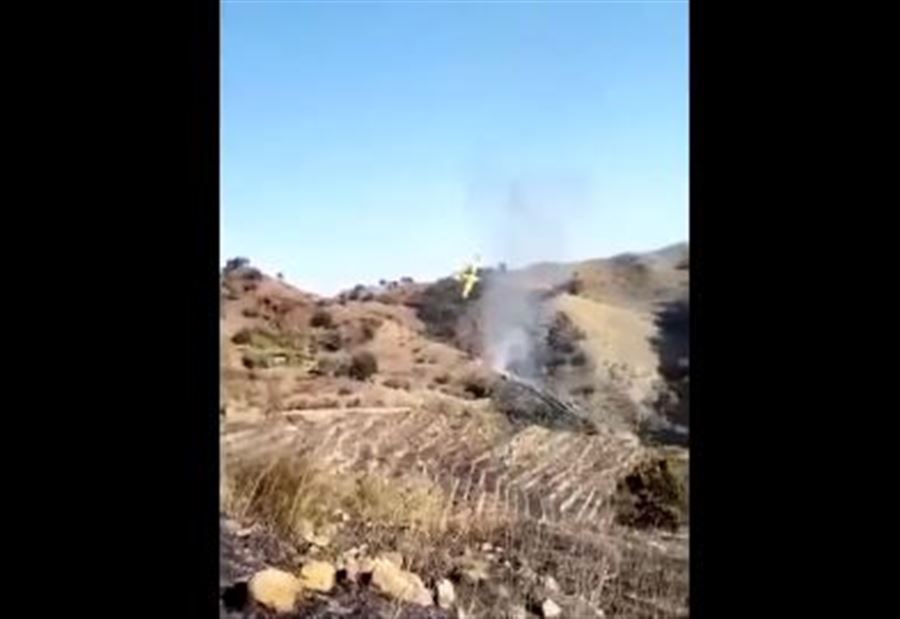 طائرة تتحطّم بعد اصطدامها بجبل (فيديو)