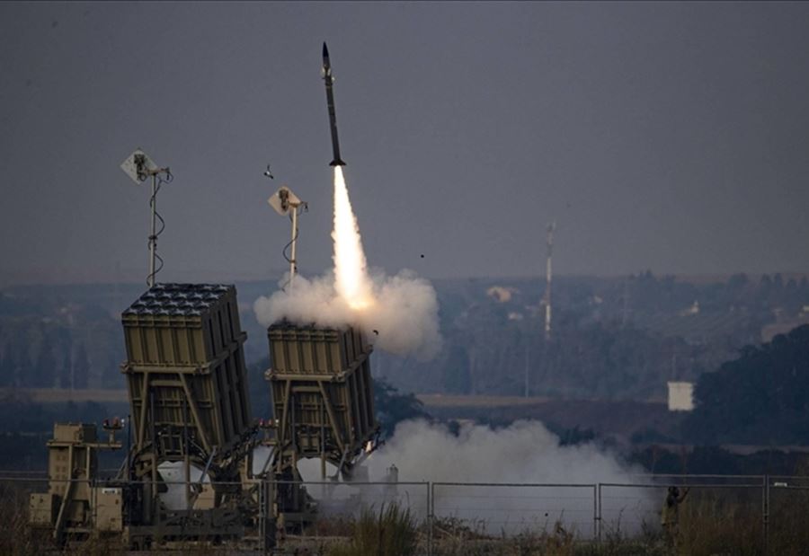 إسرائيل "تعترض" صاروخاً بالستياً أُطلق من اليمن إسرائيل "تعترض" صاروخاً بالستياً أُطلق من اليمن