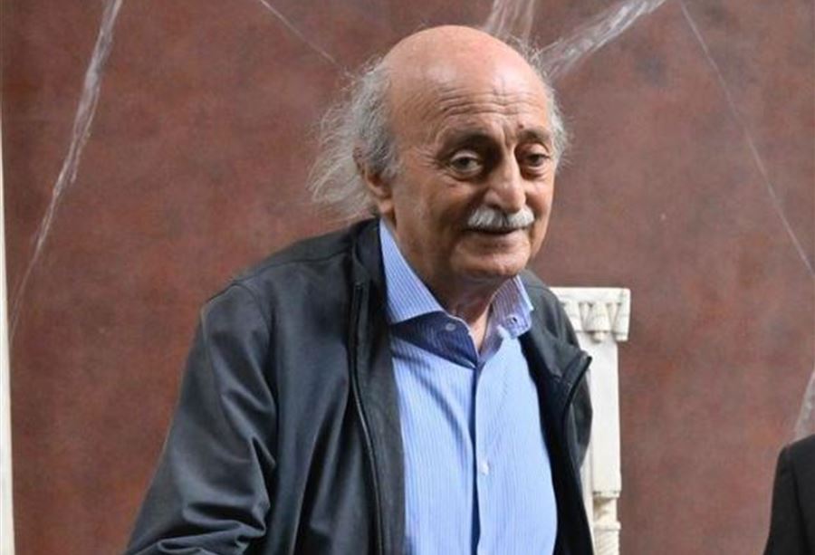 "الحوار سيتستكمل".. هذا ما كشفه جنبلاط بعد لقائه وفد حزب الله!