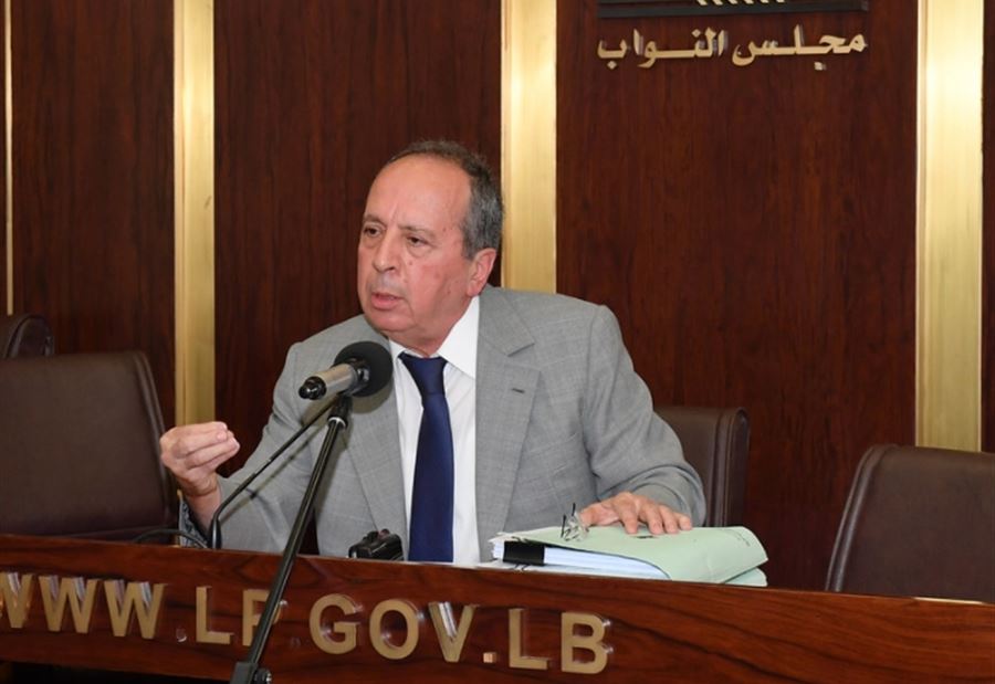 "الليرة بألْف خير"... سؤالٌ من السيّد إلى سلامة