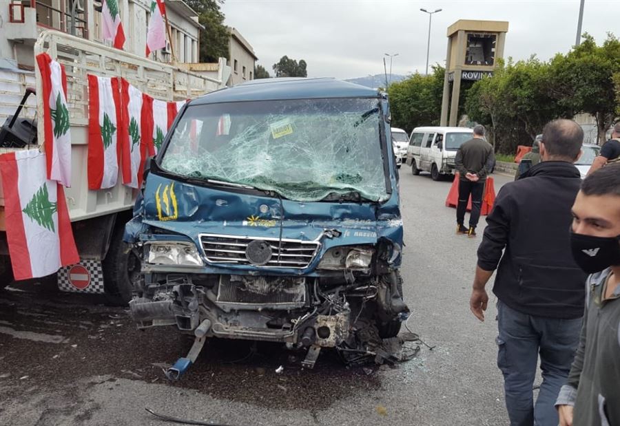 بالفيديو: حادث سير مروّع أمام فوج إطفاء بيروت في الكرنتينا