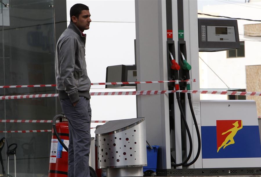 إقفال محطّات البنزين وارد