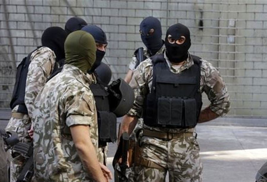 الأمن العام يوقف 11 شخصًا بجرم التزوير والتهريب