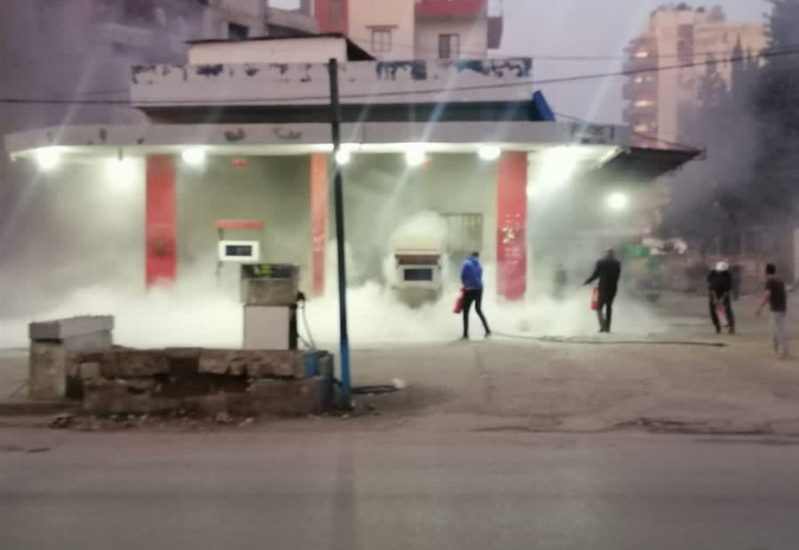 حريقٌ داخل محطة وقود في القبة - طرابلس 