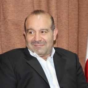 علوش: لا وجود لأي رابط بين "المستقبل" و"التيار"