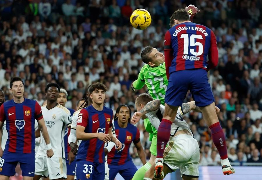 برشلونة يطالب بإعادة الكلاسيكو أمام ريال مدريد! برشلونة يطالب بإعادة الكلاسيكو أمام ريال مدريد!