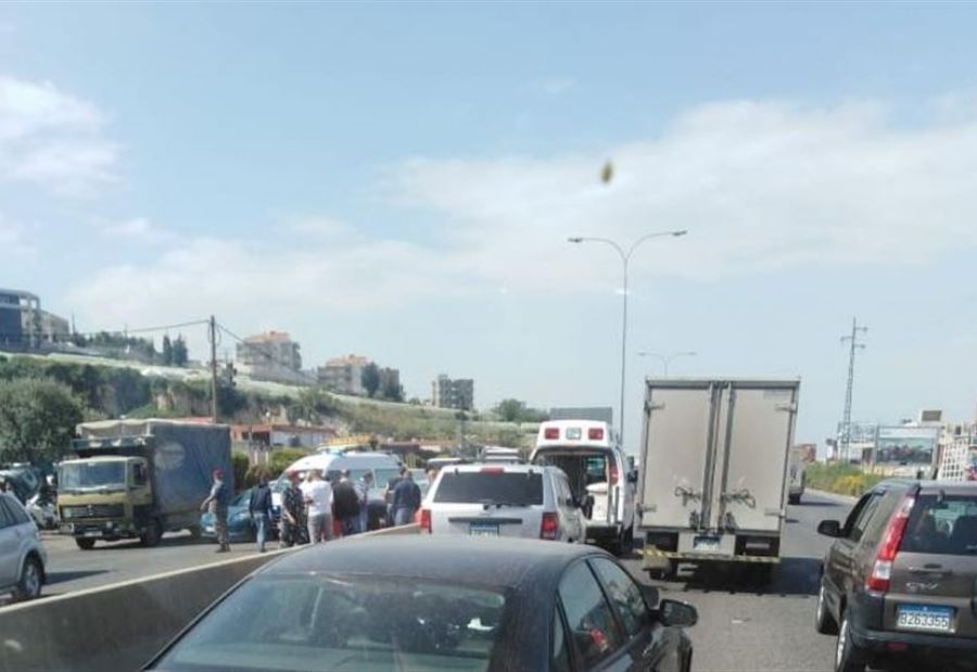 بالصور: قتيل وجريح بحادث صدم في حالات بالصور: قتيل وجريح بحادث صدم في حالات