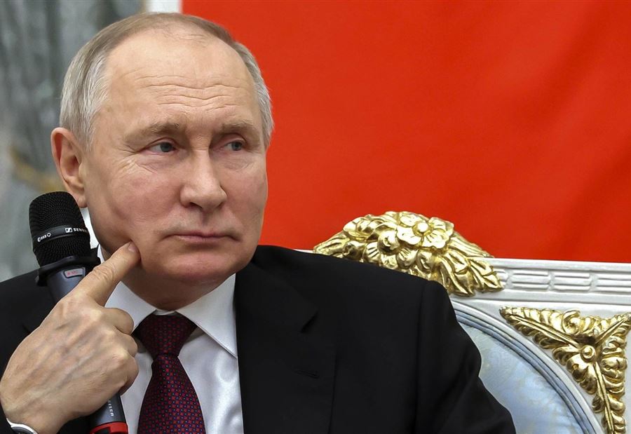 صور بوتين تغزو شوارع لبنان... ما السبب؟ (فيديو) صور بوتين تغزو شوارع لبنان... ما السبب؟ (فيديو)