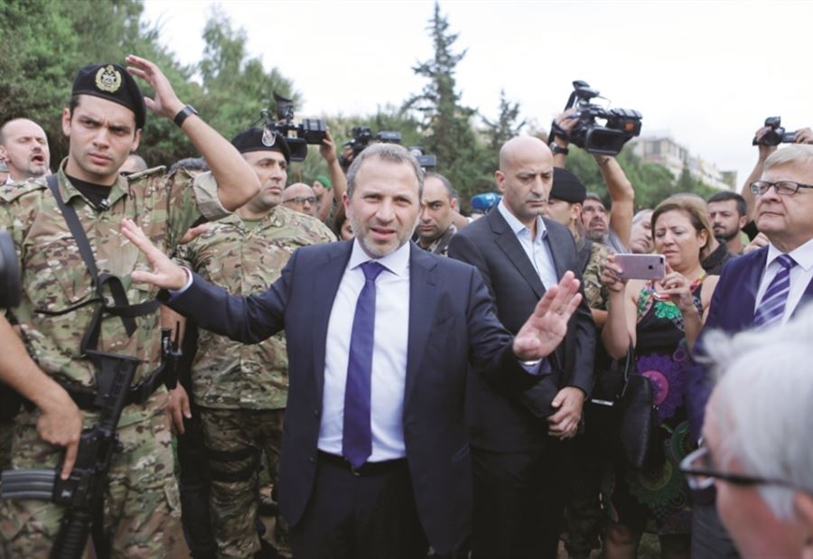 حزب الله بين باسيل والأمين حزب الله بين باسيل والأمين