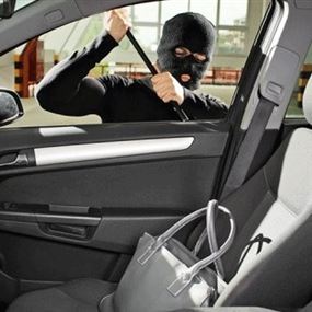 عملية نوعية لـ "المعلومات"... توقيف سارق سيارات في عاليه 