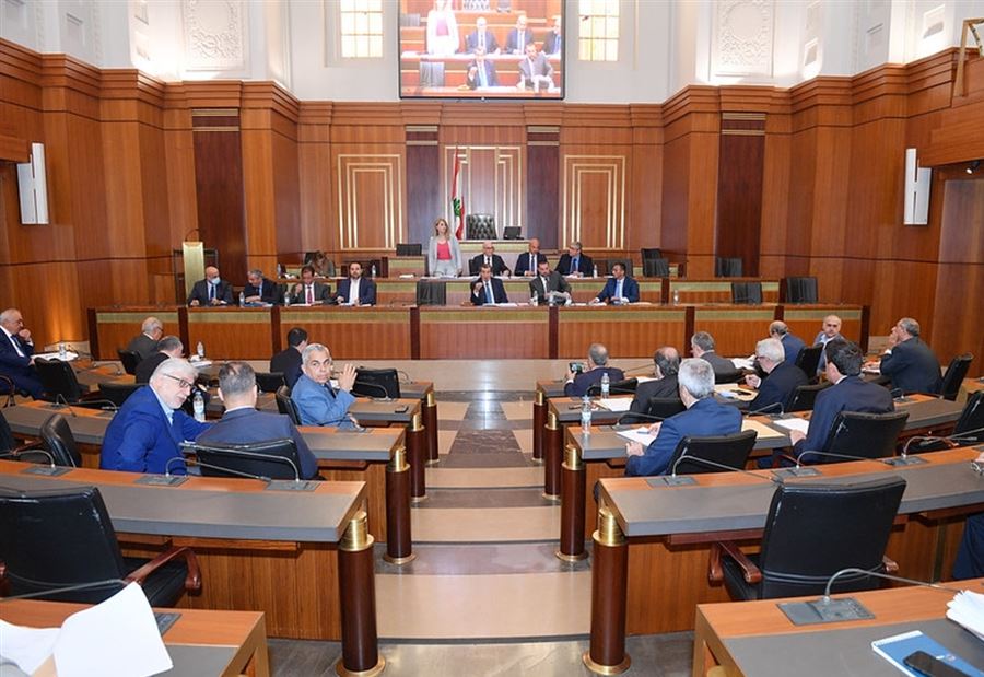 "اللجان النيابية تبحث في إقتراح قانون المياه