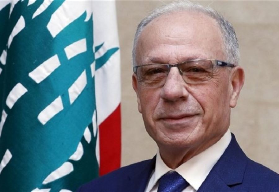 إتّصالٌ بين وزير الدفاع ونظيره الإيرلندي... والأخير "قلقٌ"!