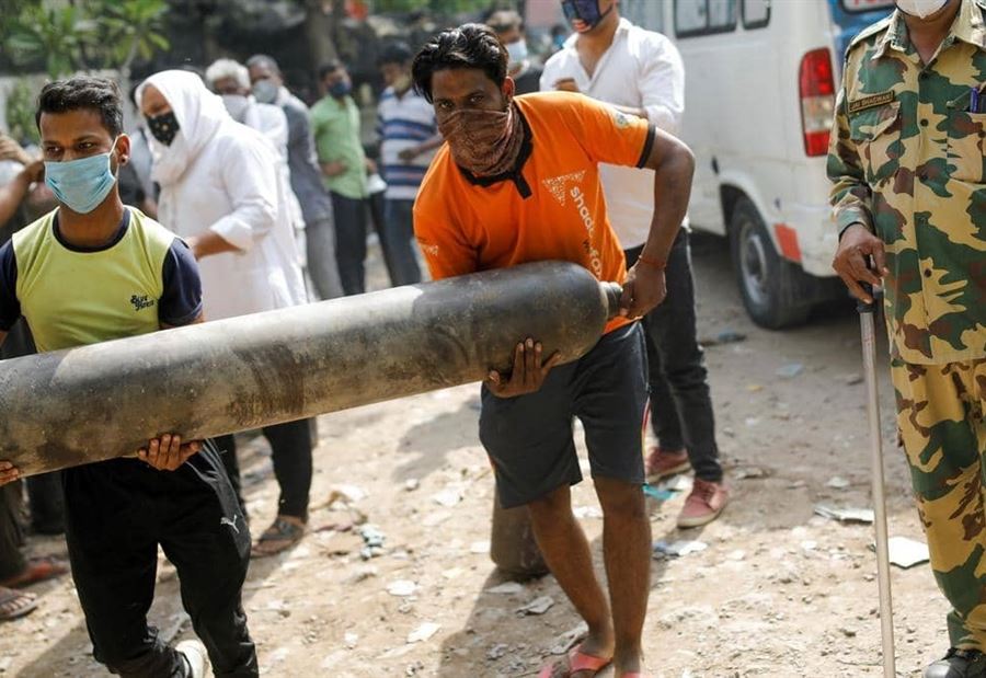الأكسجين الطبي... لماذا أصبح الحصول عليه عسيرًا في بعض الدول؟