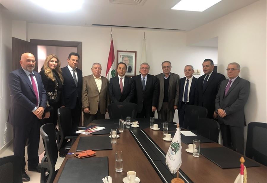 بطيش امام الصناعيين: لاستعادة الاقتصاد المنتج 