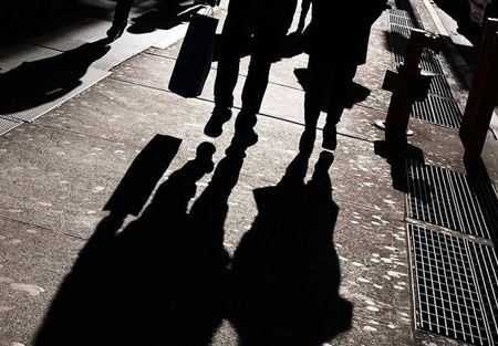 تقنية صينية تعرف الأشخاص من "مشيتهم"