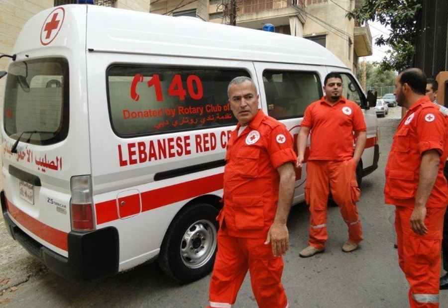 حادث صدم على اوتوستراد جل الديب