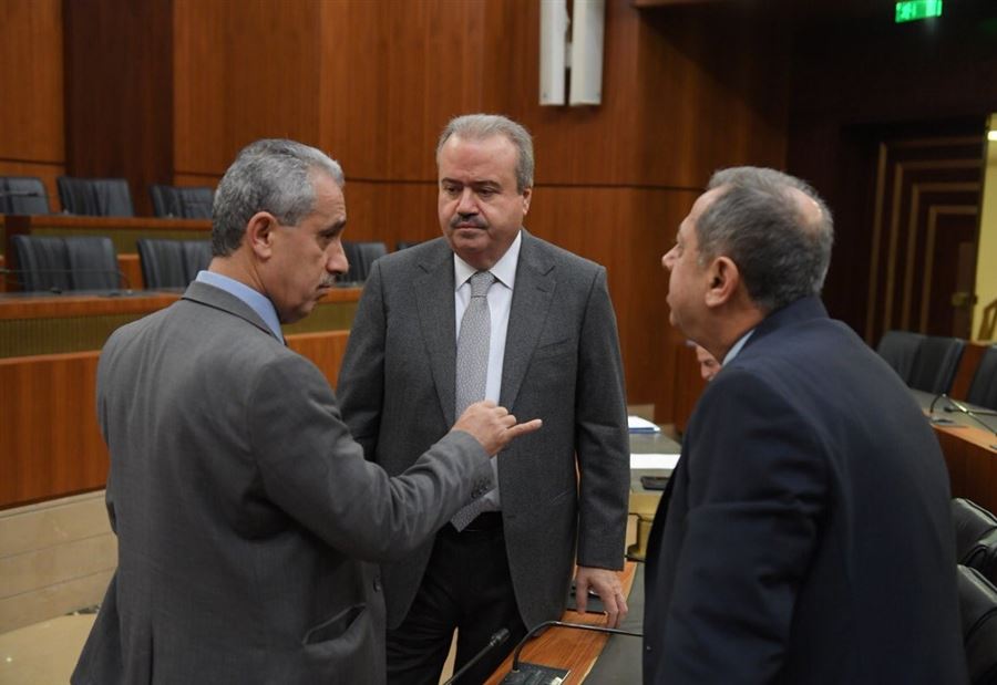 جابر يهاجم ابي خليل ويصف قرارات الجراح بـ 
