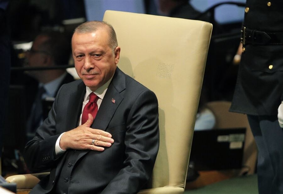 "كورونا" يُوقِفُ أردوغان