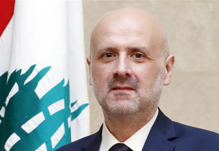 إتصالٌ بين مولوي ونظيره البحريني... ما مضمونه؟ 