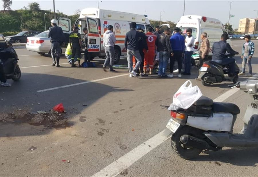 بالصورة: جريحان على طريق المطار