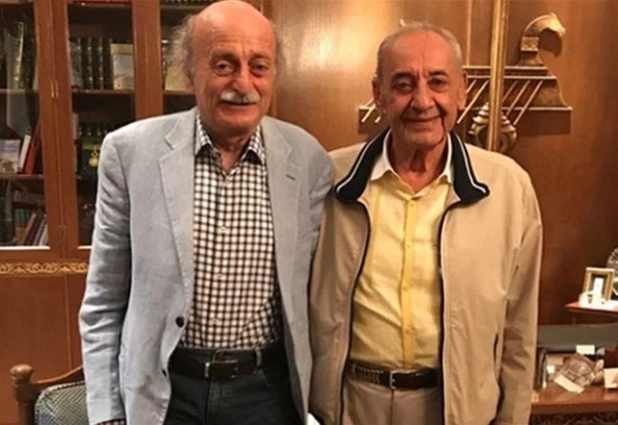 بري وجنبلاط... و"اللافتات"