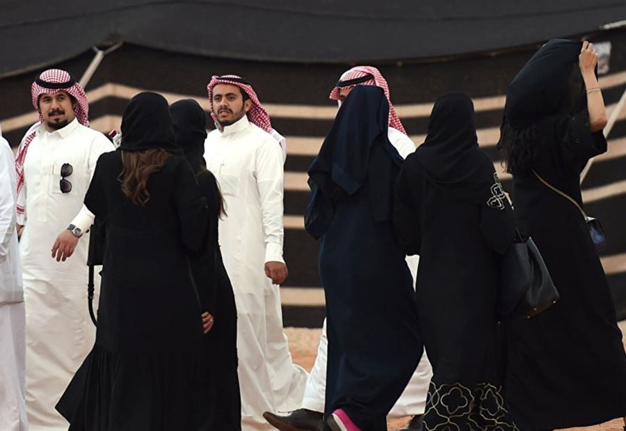 سر زيادة معدلات الطلاق وتأخر الزواج في السعودية