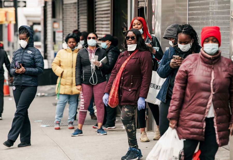 تراجع الإصابات بكورونا في أميركا