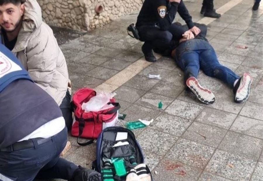 "إطلاق النار على المنفذ"... مقتل إسرائيلية بعملية طعن في هرتسليا! (فيديو) "إطلاق النار على المنفذ"... مقتل إسرائيلية بعملية طعن في هرتسليا! (فيديو)