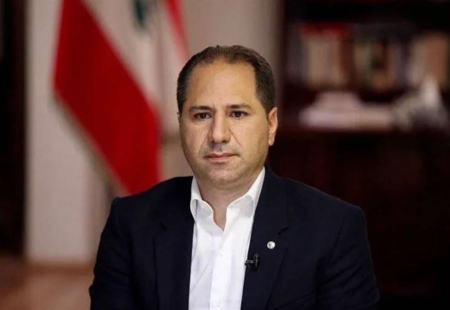 الجميّل ينفذ طلباً قطرياً!