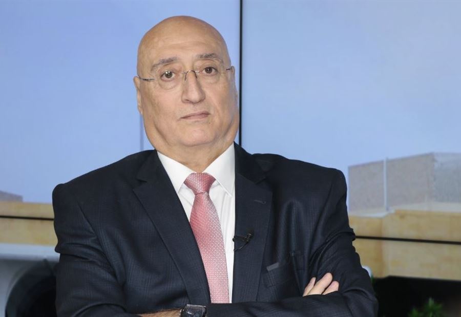 جوزيف أبو فاضل: الرئيس عون بحاجة إلى فريق طبي! 