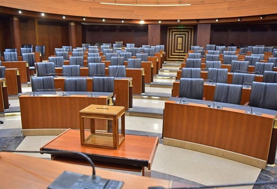 مواقف إشتراكية "هامّة" رئاسيًا... هل اقتربت "ساعة التخلّي"؟