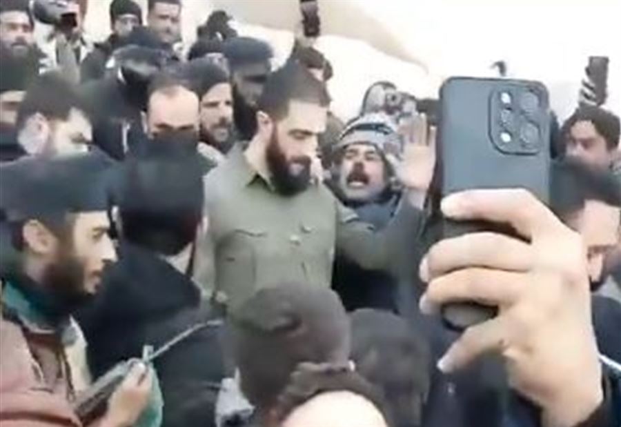 بعد أنباء عن مقتله... بالفيديو: "الجولاني" في قلعة حلب
