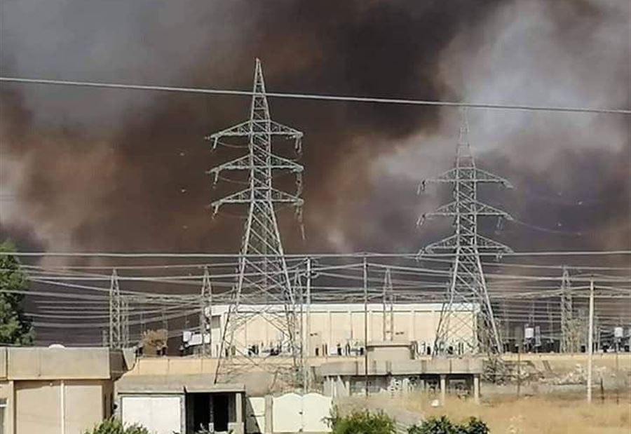 بالصور: إعلان "الطوارئ" في نينوى بعد حريق معمل كبريت
