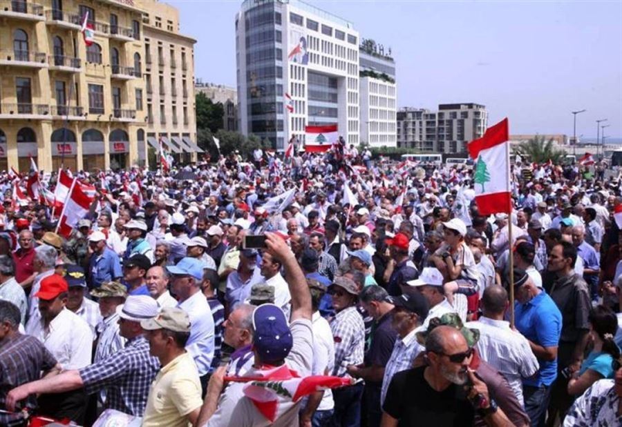 العسكريون المتقاعدون نحو التصعيد