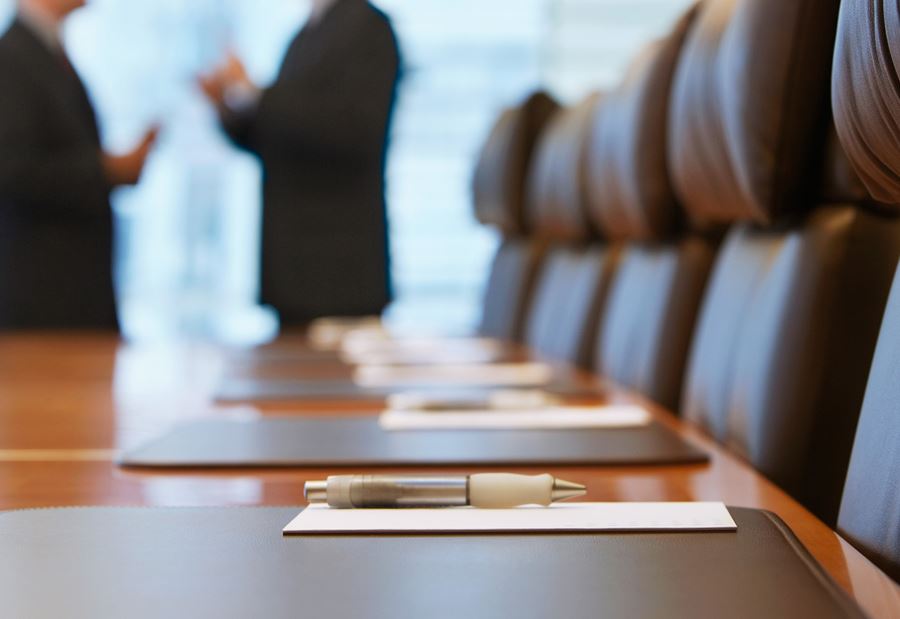 إجتماعٌ مهمٌّ لحزبٍ ينتهي فجرًا 