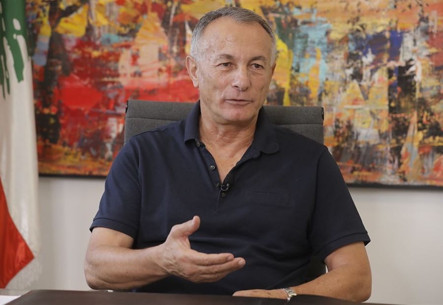 كيف علّق روكز على "تمسّك" عون بباسيل؟