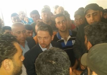 كرامي عرض مع مياومي بلدية طرابلس تثبيتهم في الملاك