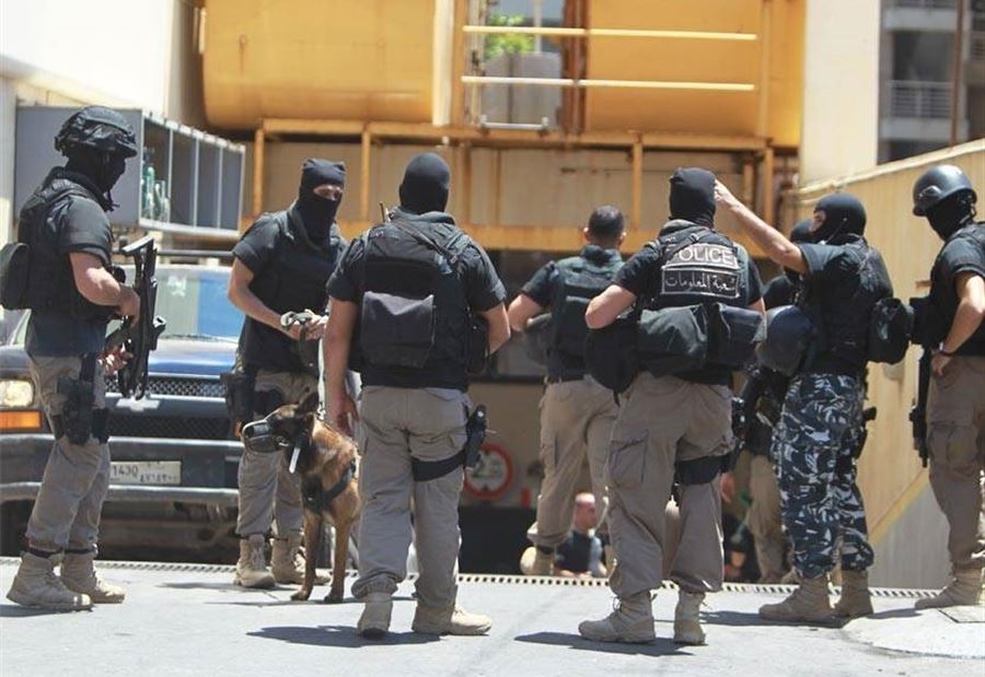 صمت مطبق والفضيحة رنّانة صمت مطبق والفضيحة رنّانة