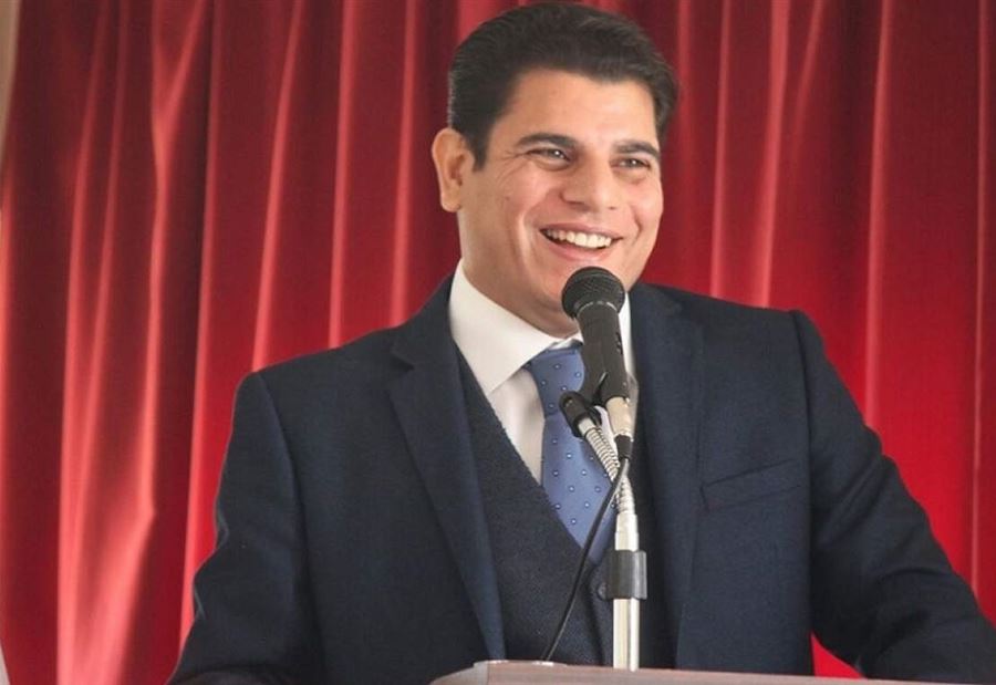 زهران: لعبة تبديل الكراسي.. بدأت