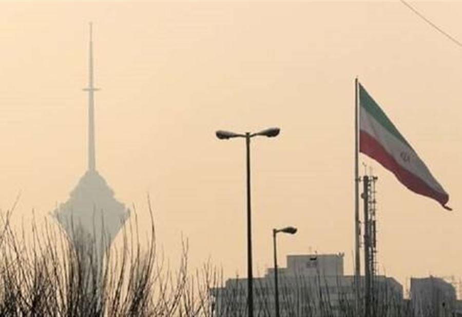 حريقٌ ضخم في شرق طهران حريقٌ ضخم في شرق طهران