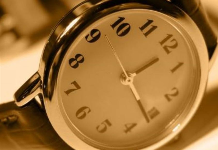 لا تنسوا تأخير الساعة منتصف هذه الليلة لا تنسوا تأخير الساعة منتصف هذه الليلة