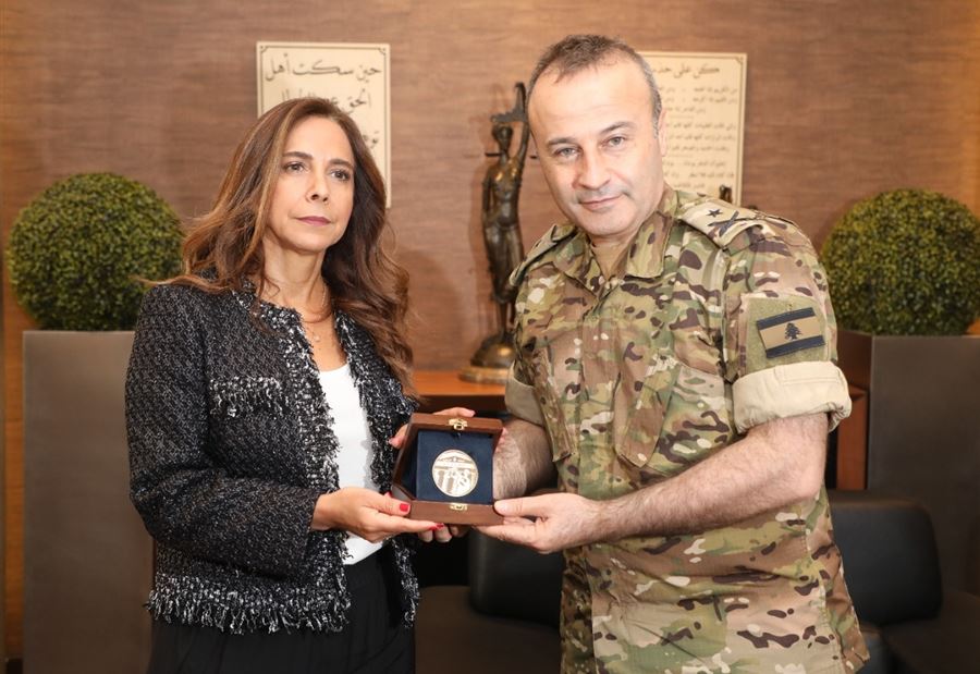 وزيرة الدفاع تدعو إلى رفع الظلم عن بعض "الموقوفين"