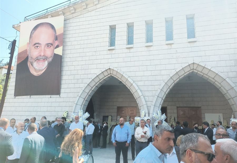 بوجع وحسرة غزير تودّع طارق (صور)