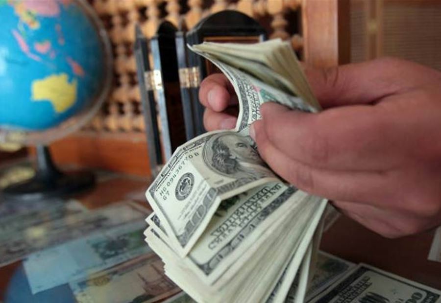 سعر الدولار لدى الصرافين اليوم السبت