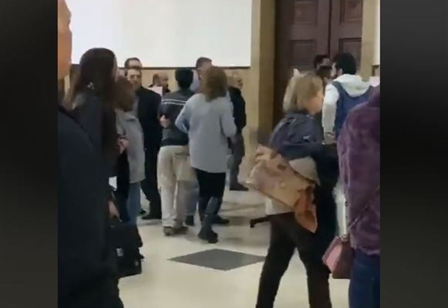 بالفيديو: إشكالٌ وتضارب في قصر العدل.. والدرك "معطلين"!