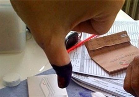 ناخبون يصرون على الاقتراع بجوازات سفر منتهية الصلاحية