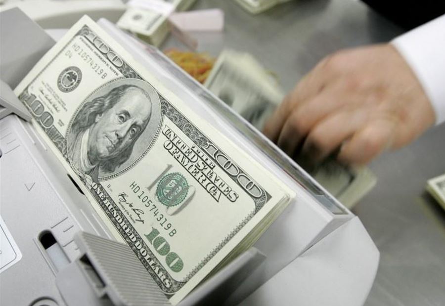 المصارف ترفع سعر الدولار